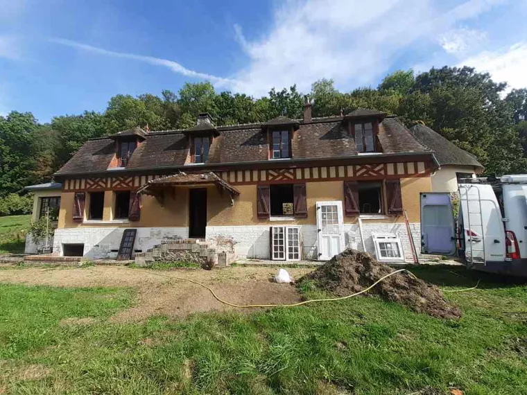 Fenêtre en bois double vitrage oscillo battant, Évreux, TECHNICOPOSES